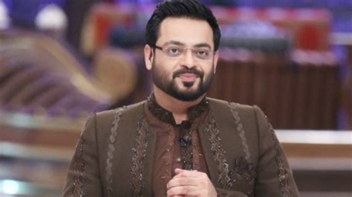 Aamir Liaquat Hussain Biography, Age, Height, Wife, Net Worth, Family