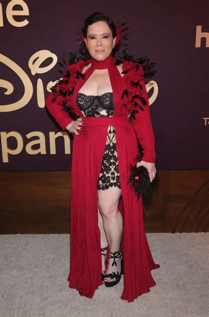 Alex Borstein Biography, Age, Height, Husband, Net Worth, Family