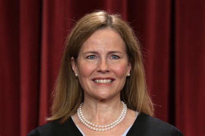 Amy Coney Barrett Biography, Age, Height, Husband, Net Worth, Family