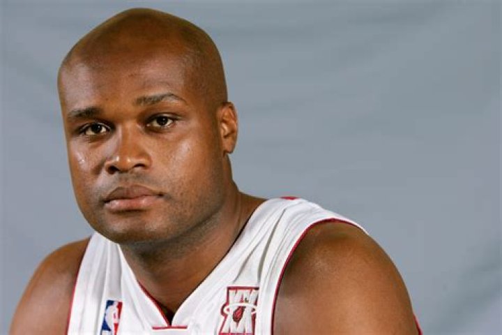 Antoine Walker Biography, Age, Height, Wife, Net Worth, Family