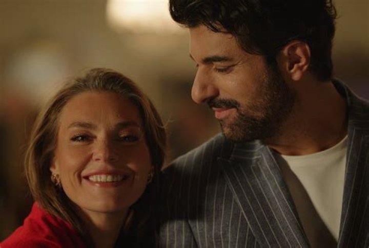 Asli Enver Biography, Age, Height, Husband, Net Worth, Family