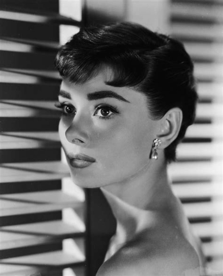 Audrey Hepburn Biography, Age, Height, Husband, Net Worth, Family