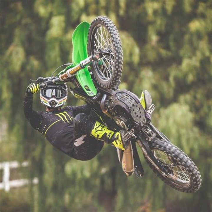 Axell Hodges Biography, Age, Height, Wife, Net Worth, Family