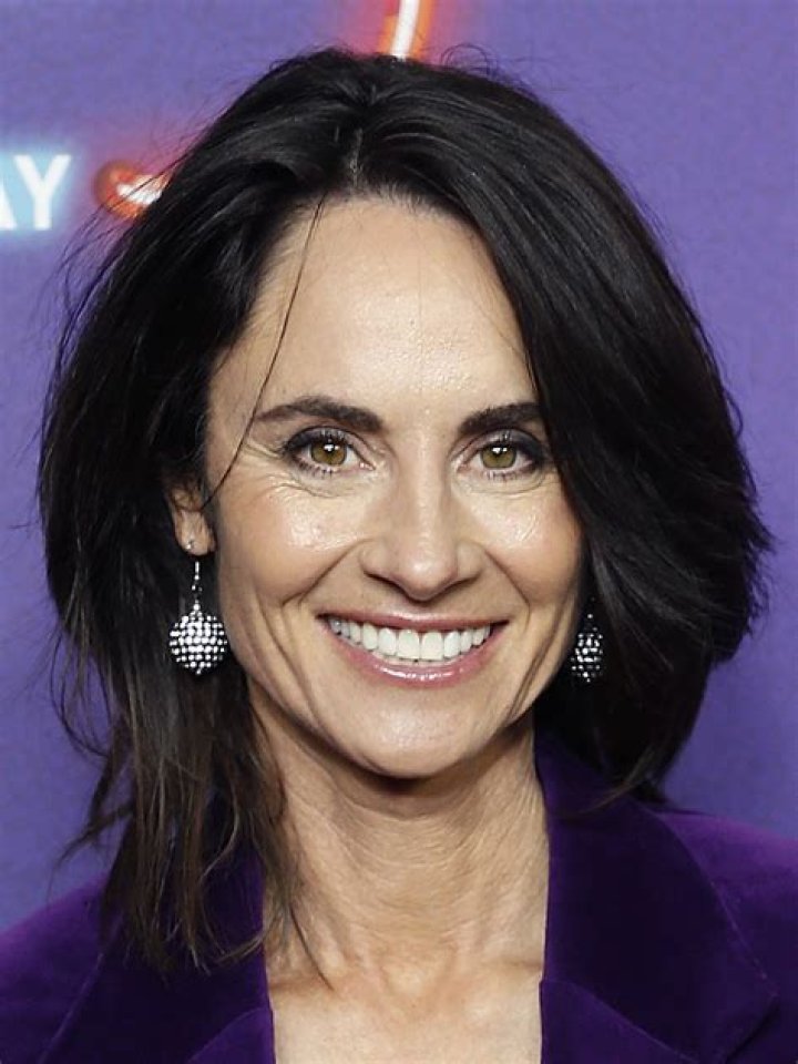 Beth Malone Biography, Age, Height, Husband, Net Worth, Family