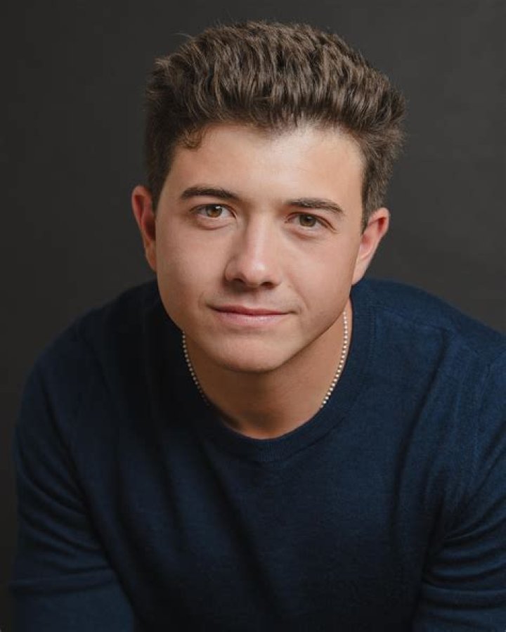 Bradley Steven Perry Biography, Age, Height, Wife, Net Worth, Family