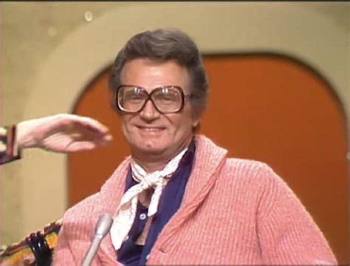 Charles Nelson Reilly Biography, Age, Height, Wife, Net Worth, Family