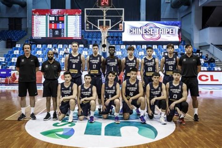 Cheng Chih-lung Biography, Age, Height, Wife, Net Worth, Family