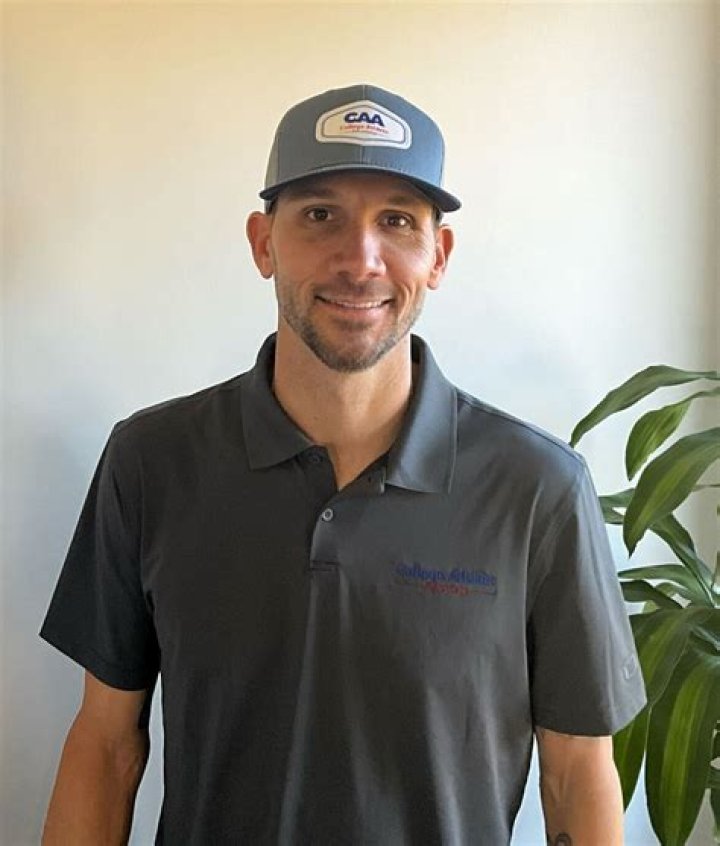 Chris Bootcheck Biography, Age, Height, Wife, Net Worth, Family