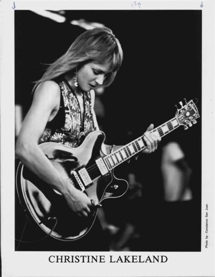 Christine Lakeland Biography, Age, Height, Husband, Net Worth, Family