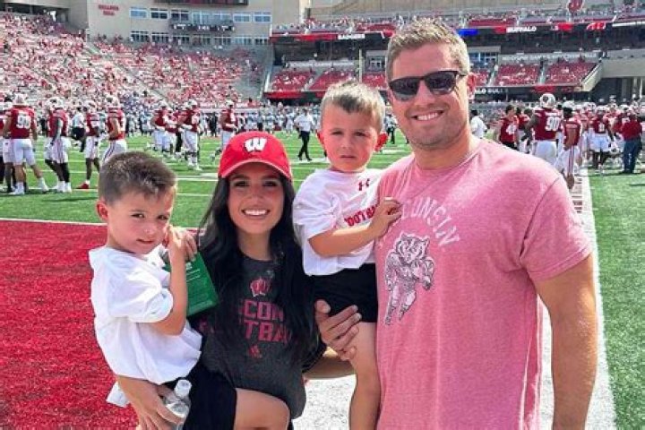 Derek Watt biografía, edad, altura, esposo, net worth, familia