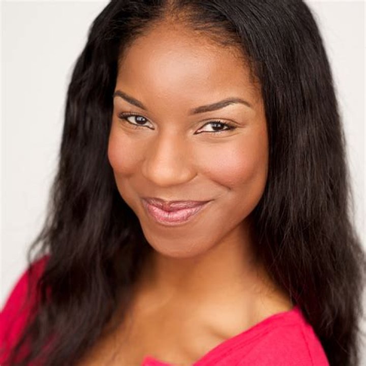 Donna Simone Johnson Biography, Age, Height, Husband, Net Worth, Family