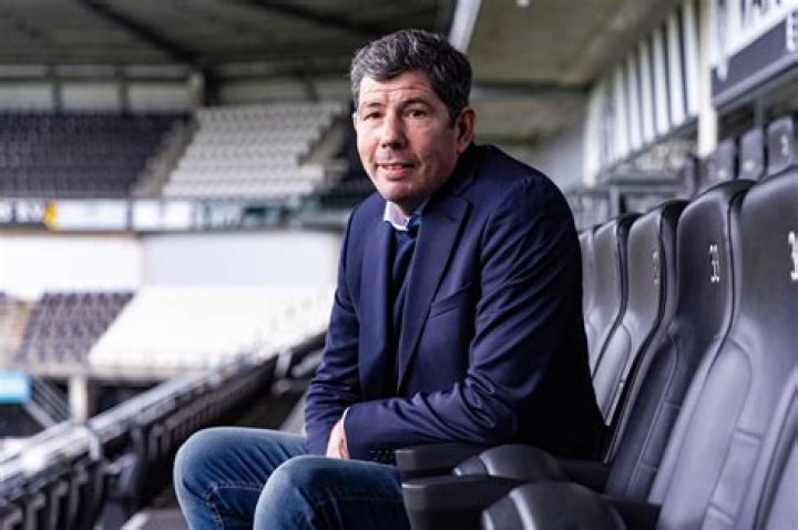 Erwin van de Looi Biography, Age, Height, Wife, Net Worth, Family