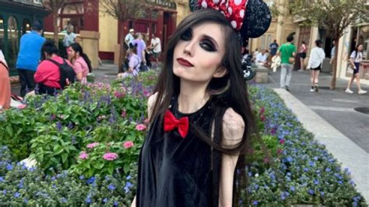 Eugenia Cooney Biography, Age, Height, Husband, Net Worth, Family