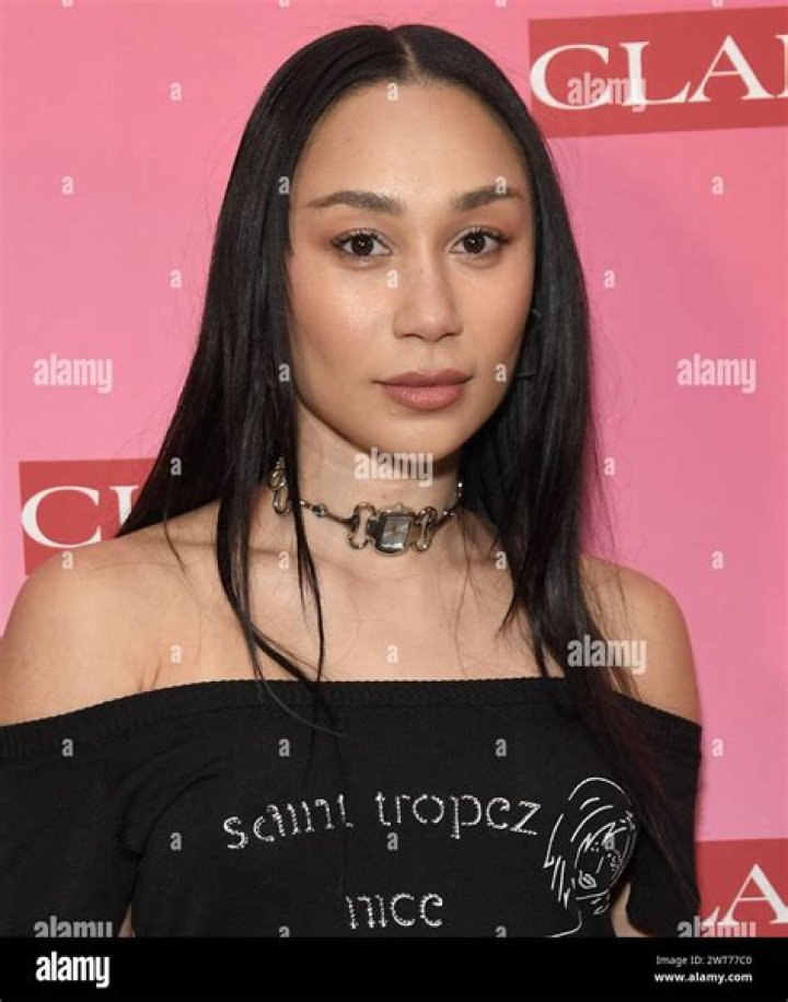 Eva Gutowski Biography, Age, Height, Husband, Net Worth, Family