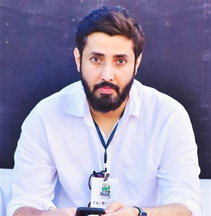 Farooq Biography, Age, Height, Wife, Net Worth, Family