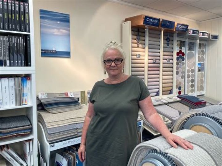 Gale Dixon Biography, Age, Height, Wife, Net Worth and Family