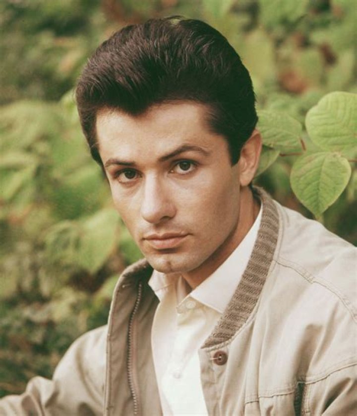 George Chakiris Biography, Age, Height, Wife, Net Worth, Family