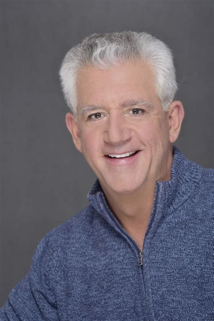 Gregory Jbara Biography, Age, Height, Wife, Net Worth, Family