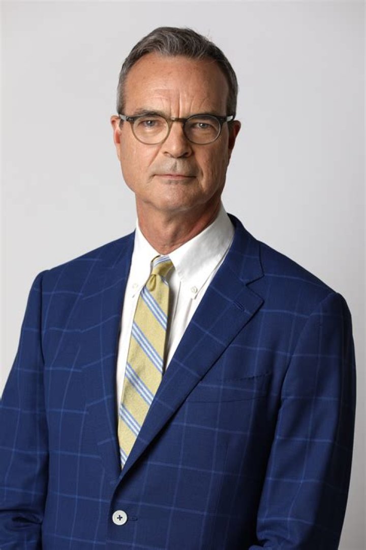 James B. Stewart Biography, Age, Height, Wife, Net Worth, Family