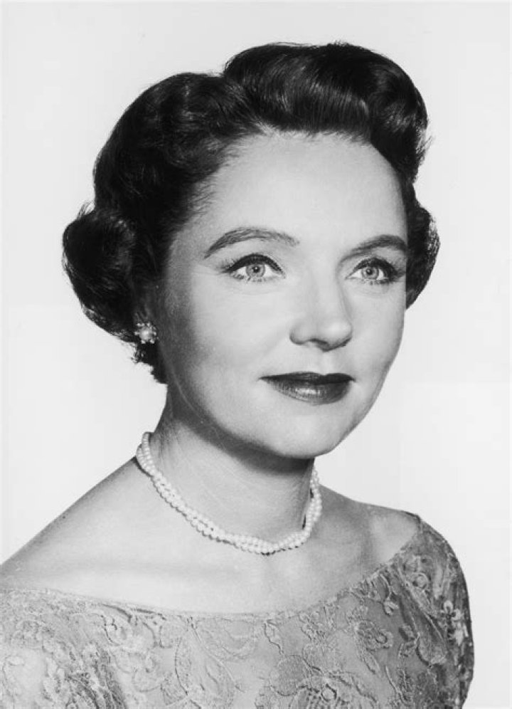 Jane Wyatt Biography, Age, Height, Husband, Net Worth, Family