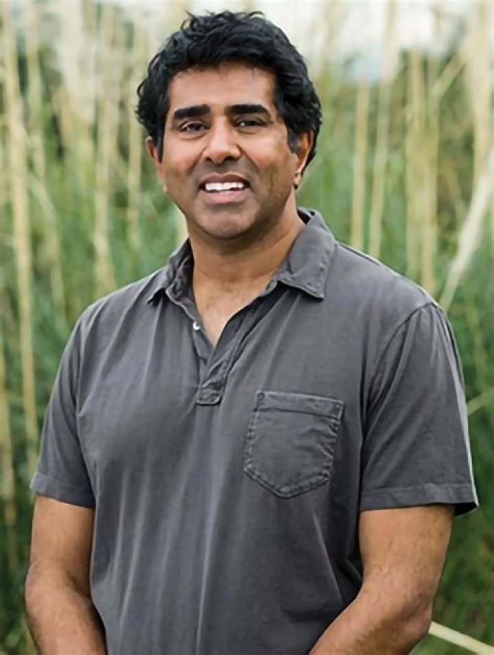 Jay Chandrasekhar Biography, Age, Height, Wife, Net Worth, Family