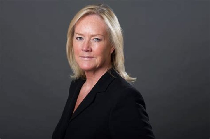 Jennifer Roberts Biography, Age, Height, Husband, Net Worth, Family