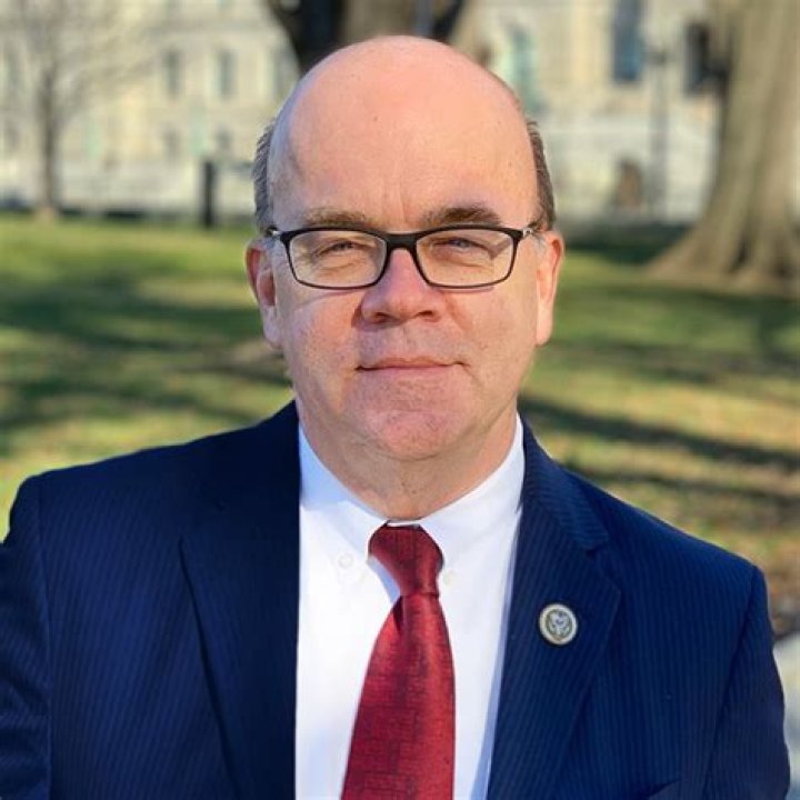 Jim McGovern Biography, Age, Height, Wife, Net Worth, Family