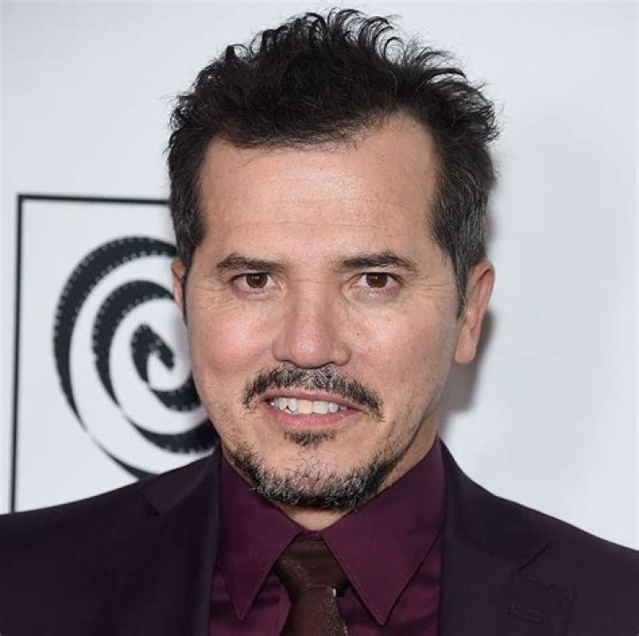 John Leguizamo Biography, Age, Height, Wife, Net Worth, Family
