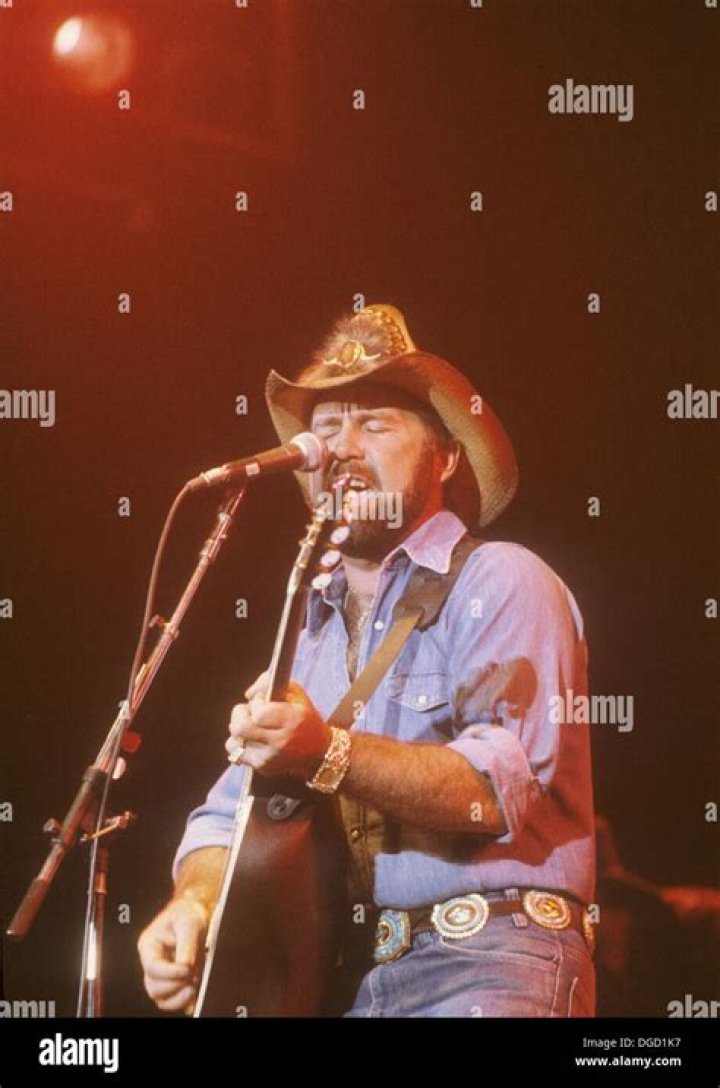 Johnny Lee (singer) Biography, Age, Height, Wife, Net Worth and Family