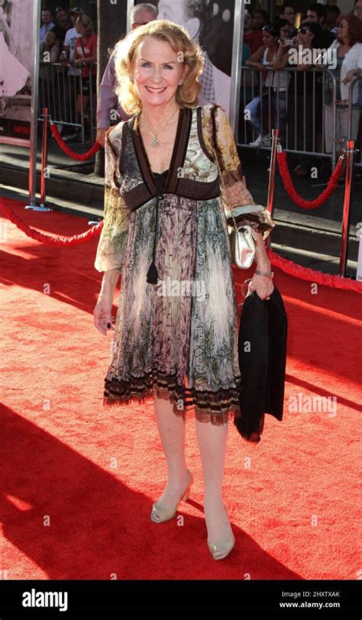 Juliette Mills Biography, Age, Height, Husband, Net Worth, Family