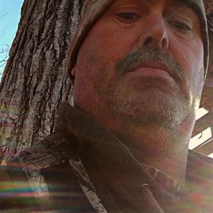 Kevin Stevens Biography, Age, Height, Wife, Net Worth, Family