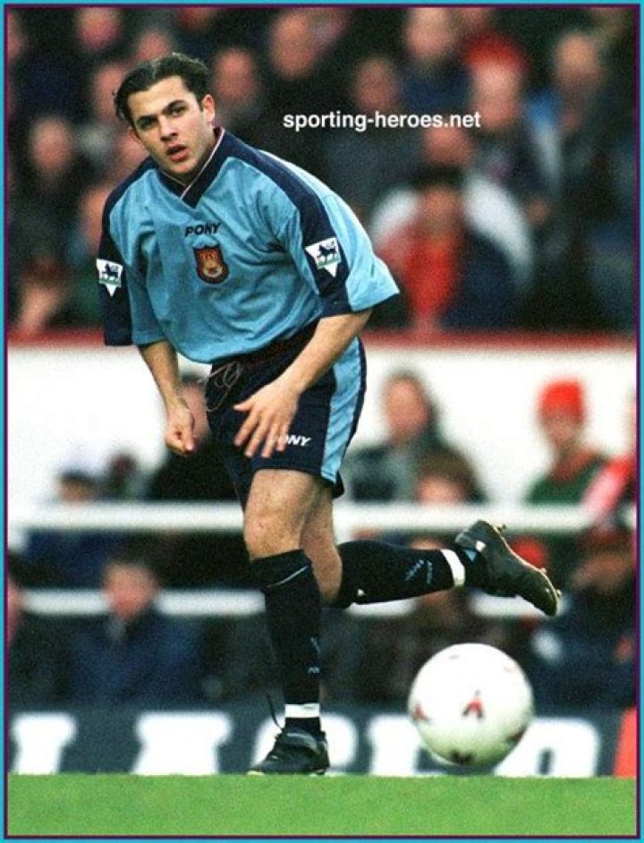 Lee Hodges Biography, Age, Height, Wife, Net Worth, Family