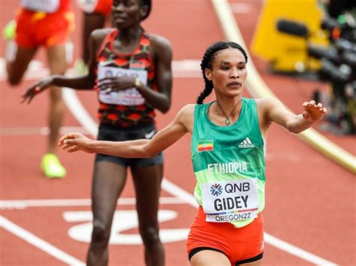 Letesenbet Gidey Biography, Age, Height, Husband, Net Worth, Family