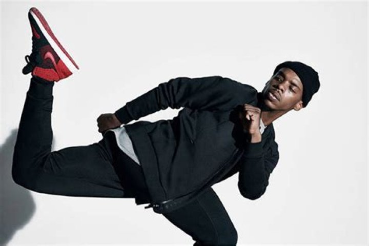 Lil Buck Biography, Age, Height, Wife, Net Worth, Family