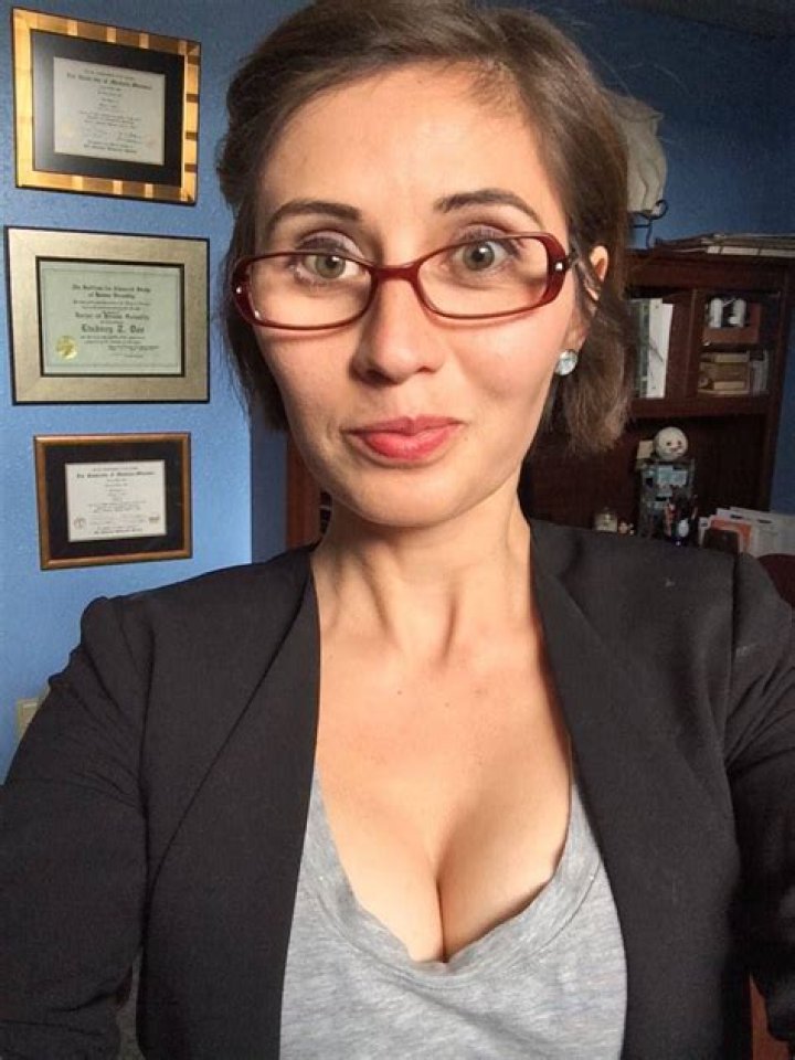 Lindsey Doe Biography, Age, Height, Husband, Net Worth, Family