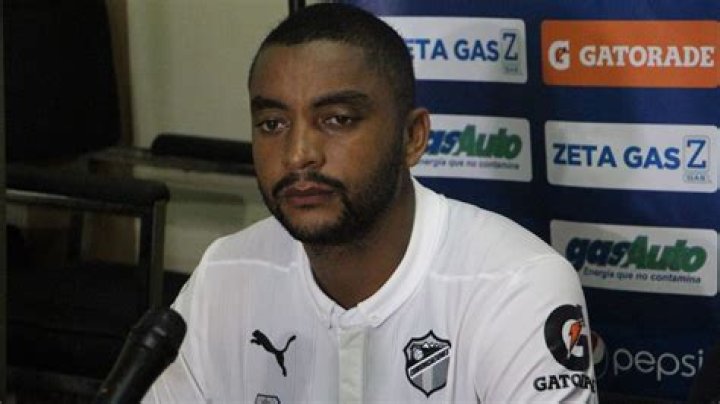 Manfred Russell Biography, Age, Height, Wife, Net Worth, Family