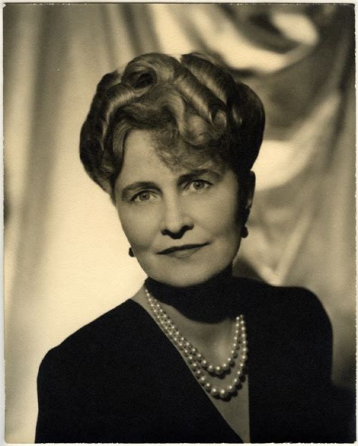 Marjorie Merriweather Post Biography, Age, Height, Husband, Net Worth, Family