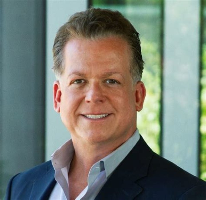 Mark Scatterday Biography, Age, Height, Wife, Net Worth, Family