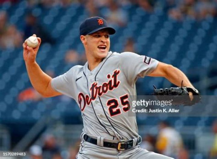 Matt Manning Biography, Age, Height, Wife, Net Worth, Family