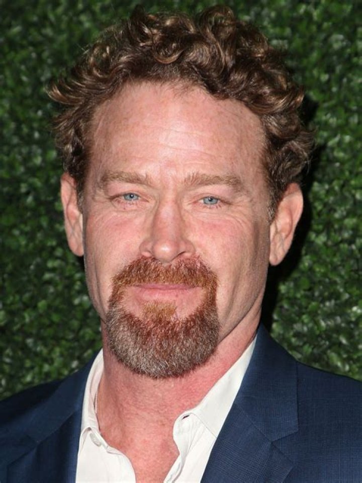 Max Martini biografía, edad, altura, esposo, net worth, familia