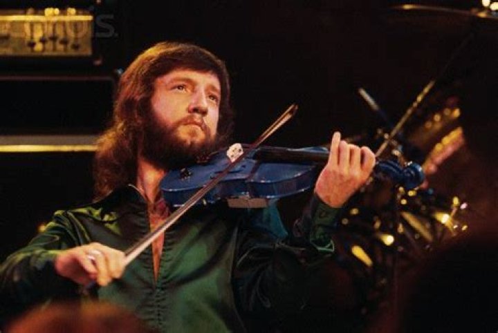 Mik Kaminski Biography, Age, Height, Wife, Net Worth, Family