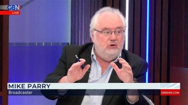 Mike Parry Biography, Age, Height, Wife, Net Worth, Family