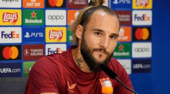 Nemanja Gudelj Biography, Age, Height, Wife, Net Worth, Family