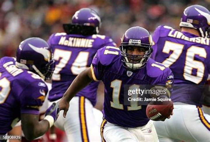 Onterrio Smith Biography, Age, Height, Wife, Net Worth, Family