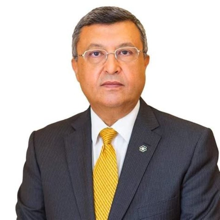 Osama Kamal Biography, Age, Height, Wife, Net Worth, Family