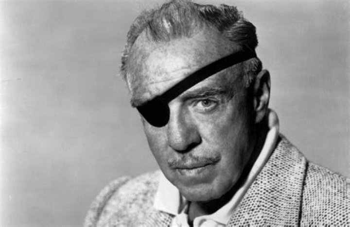 Raoul Walsh Biography, Age, Height, Wife, Net Worth, Family