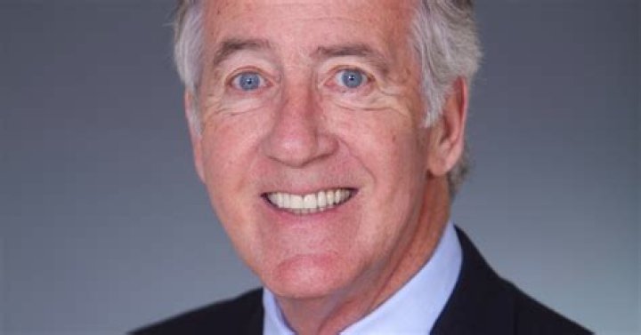 Richard Neal Biography, Age, Height, Wife, Net Worth, Family