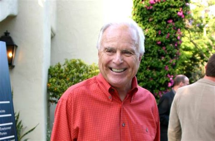 Richard Riordan Biography, Age, Height, Husband, Net Worth, Family