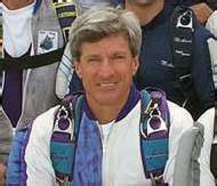 Roger Nelson Biography, Age, Height, Wife, Net Worth, Family