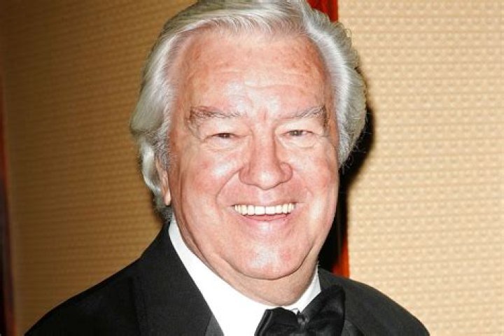 Ron Masak biografía, edad, altura, esposo, net worth, familia